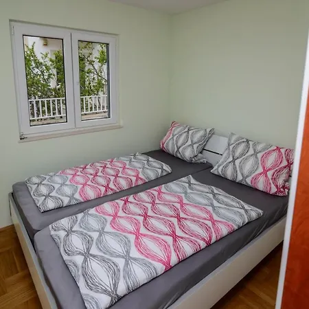 Miki Apartman Trogir