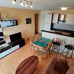 Miki Apartment *