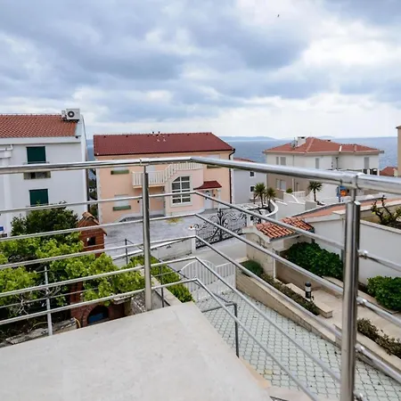 Miki Trogir