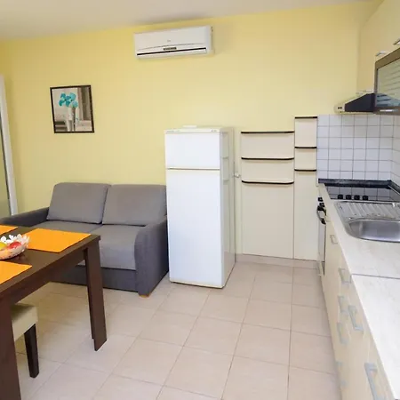 Miki Apartment